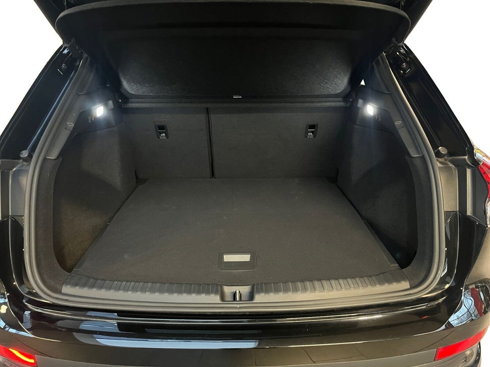 Audi Q4 e-tron 40 S-line 5d