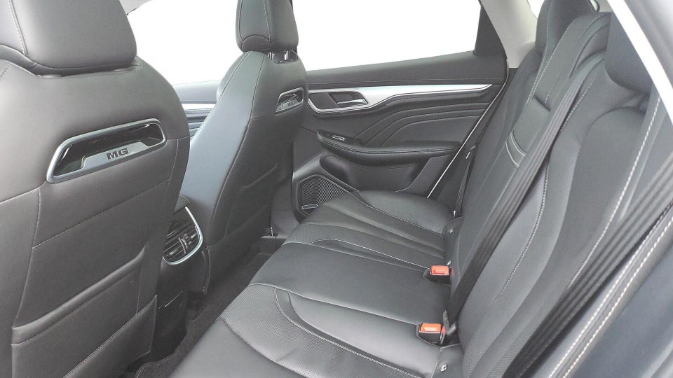 MG Marvel R Luxury 5d