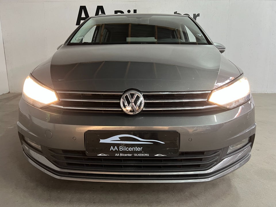 VW Touran 2,0 TDi 150 Comfortline 7prs 5d