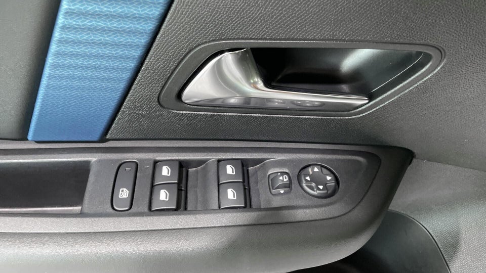 Citroën ë-C4 50 Shine 5d