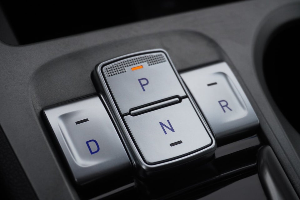 Hyundai Kona 64 EV Essential 5d