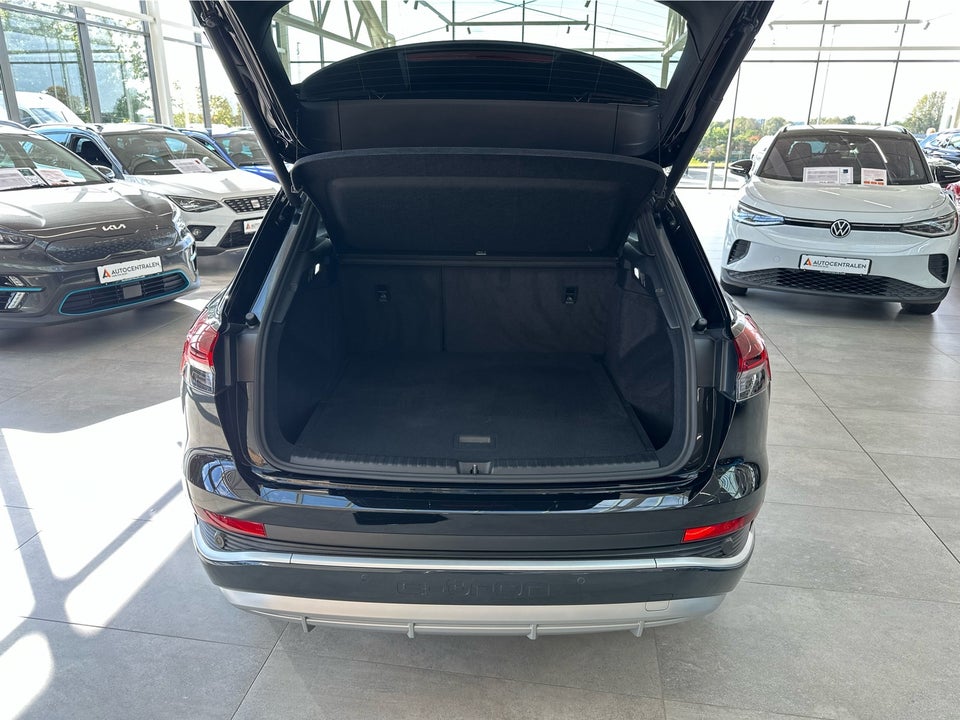 Audi Q4 e-tron 40 S-line 5d