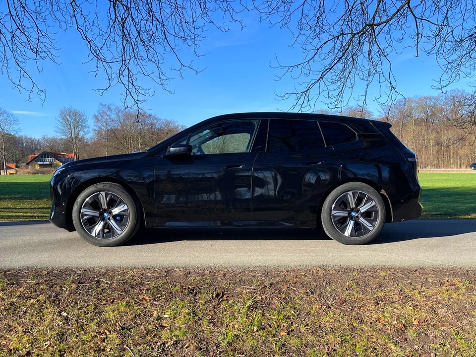 BMW iX xDrive40 Sport 5d