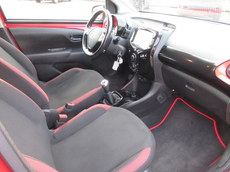 Toyota Aygo 1,0 VVT-i x-cite 5d