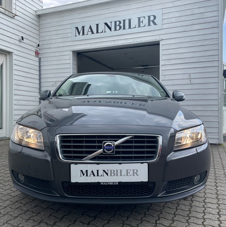 Volvo S80 2,5 T Momentum aut. 4d