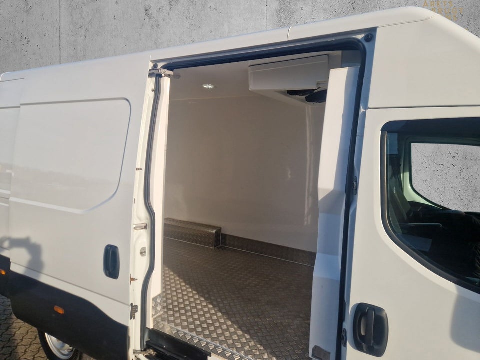 Iveco Daily 2,3 35S16 12m³ Kølevogn AG8