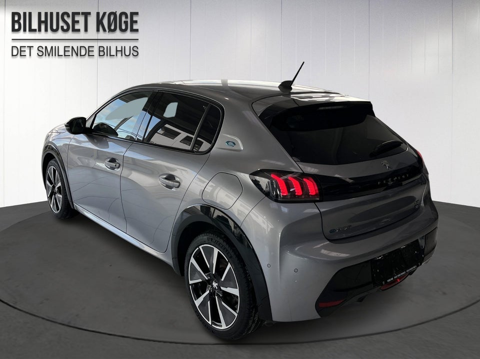 Peugeot e-208 50 GT 5d