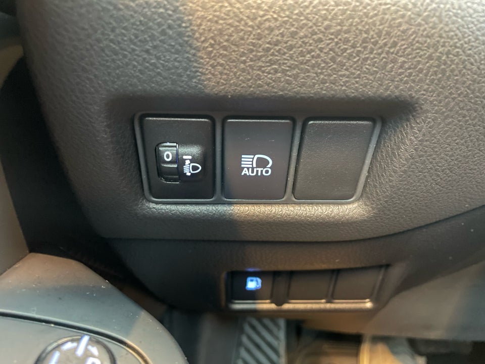 Toyota C-HR 1,8 Hybrid Limited CVT 5d