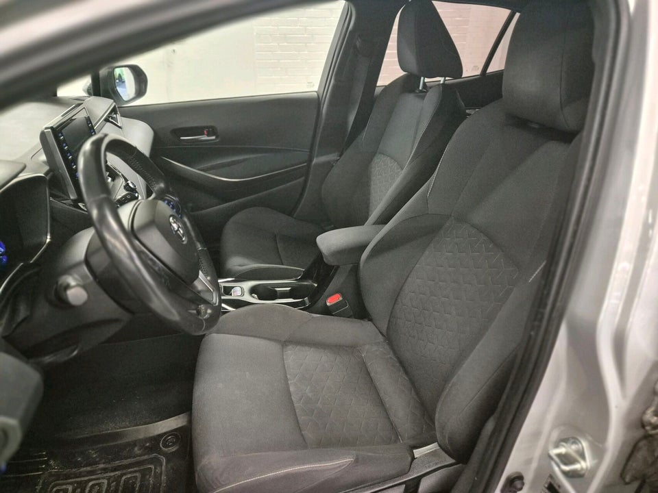 Toyota Corolla 1,8 Hybrid H3 Smart MDS 5d