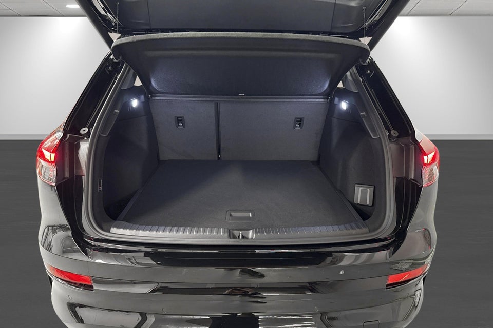 Audi Q4 e-tron performance 5d