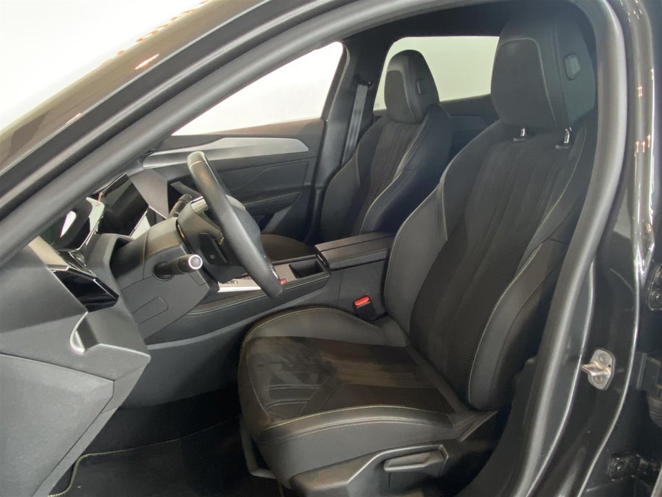 Peugeot 408 1,6 Hybrid GT EAT8 5d