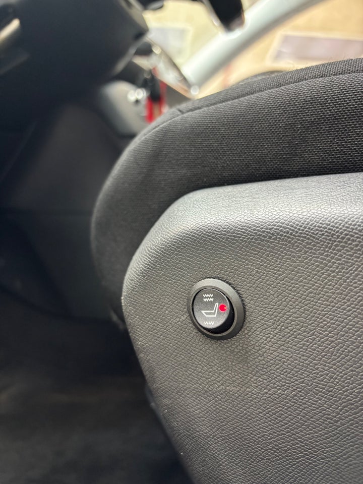 Peugeot 308 1,6 BlueHDi 120 Active SW EAT6 5d