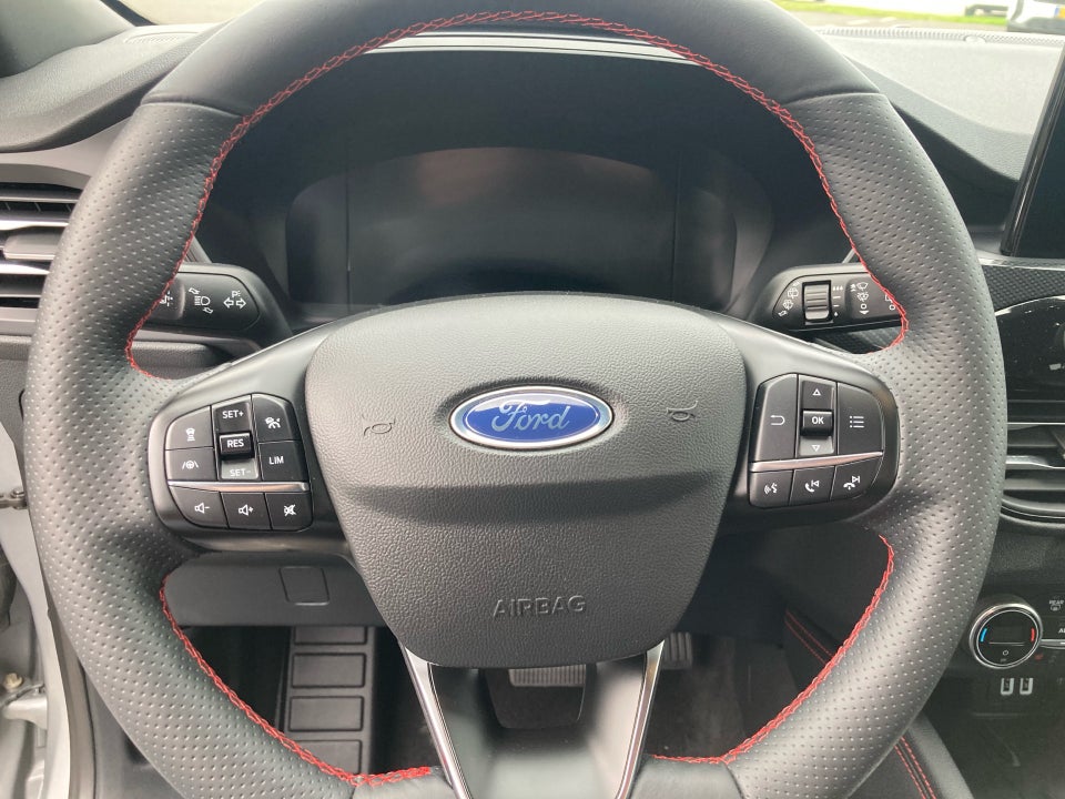 Ford Kuga 2,5 PHEV ST-Line X CVT 5d