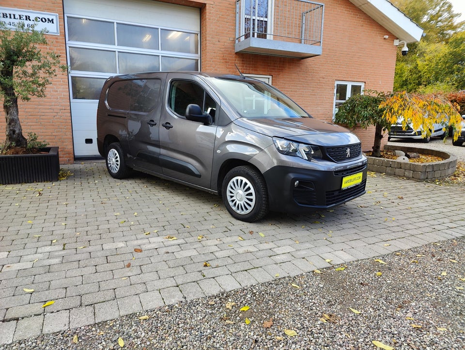 Peugeot Partner 1,5 BlueHDi 130 L2V2 Plus EAT8 Van