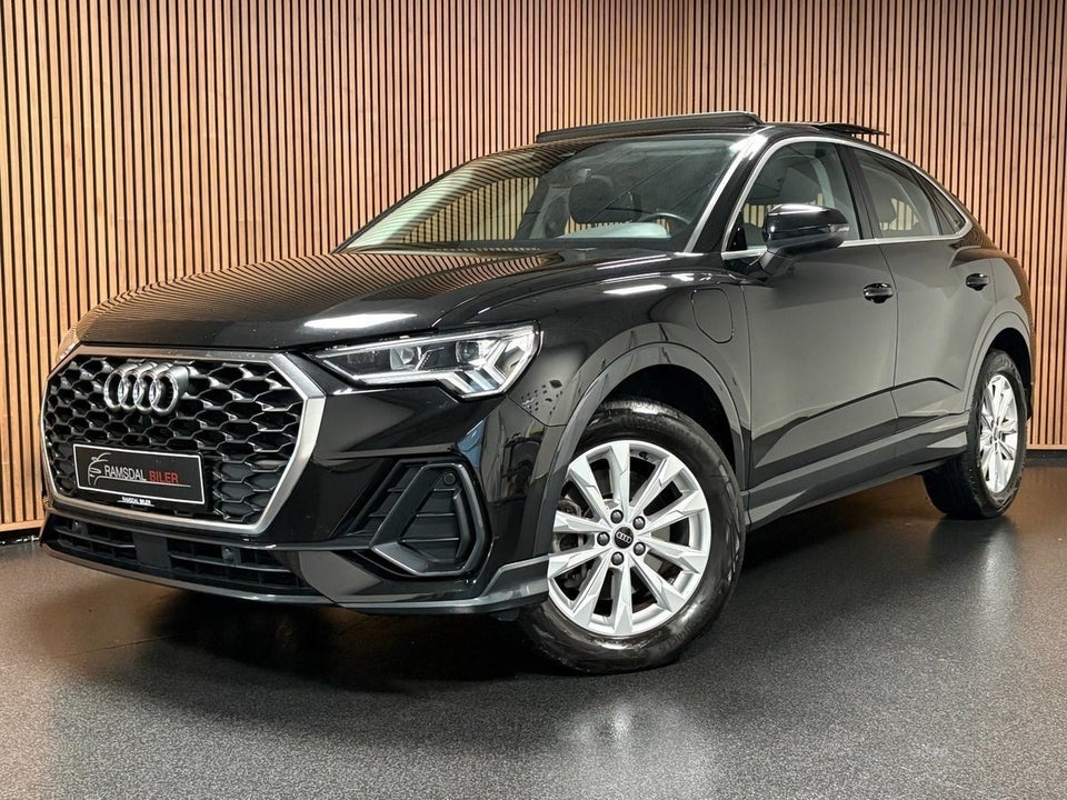 Audi Q3 45 TFSi e Attitude plus Sportback S-tr. 5d