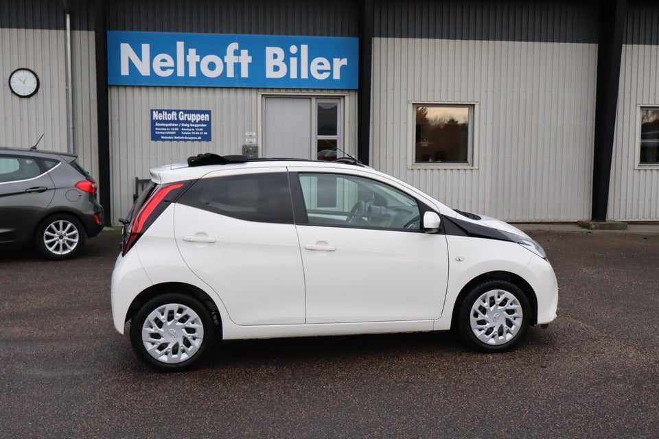 Toyota Aygo 1,0 VVT-i x-clusiv x-shift 5d