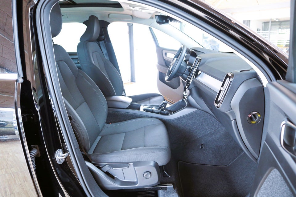 Volvo XC40 1,5 T4 ReCharge Inscription aut. 5d