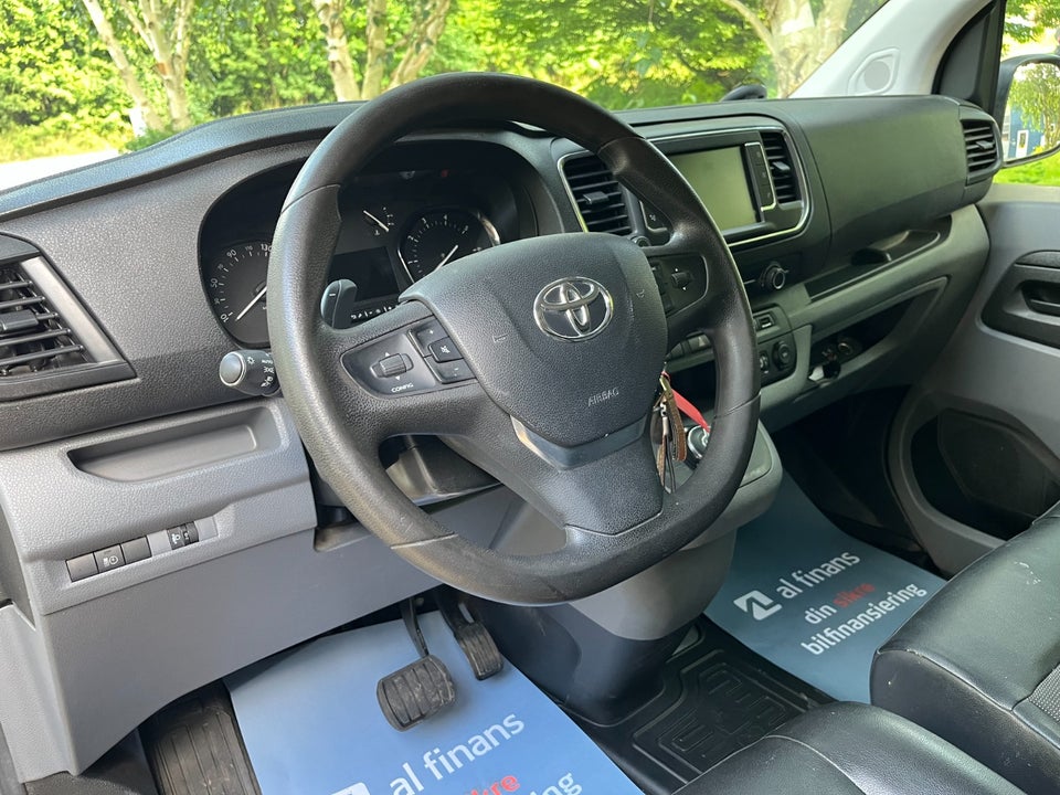 Toyota ProAce 2,0 D 120 Long Comfort Master aut. 5d