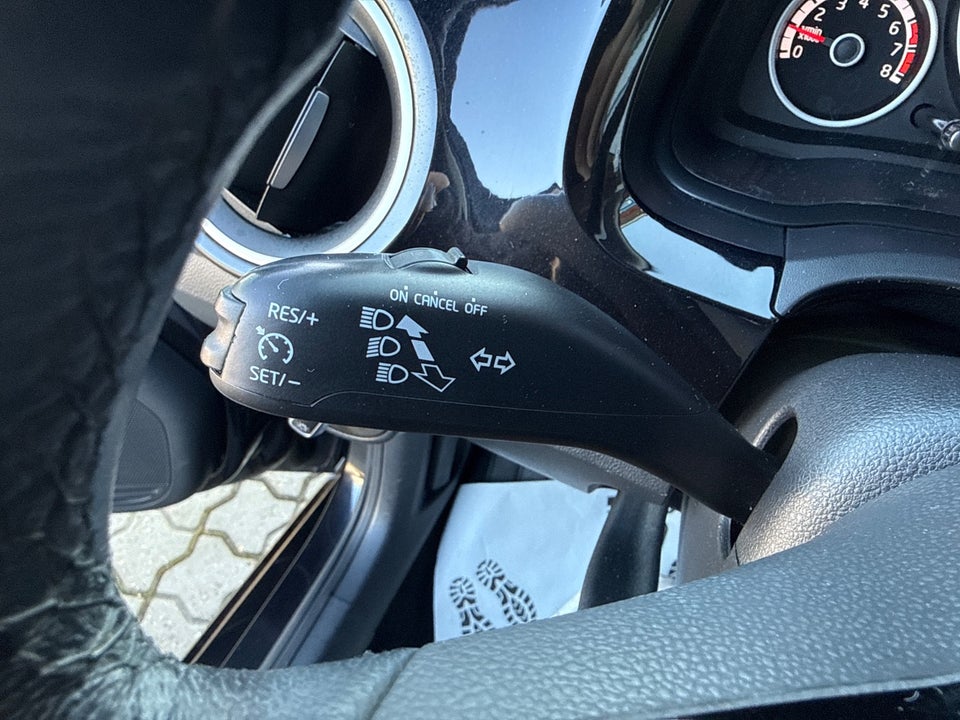 VW Up! 1,0 75 High Up! BMT 5d