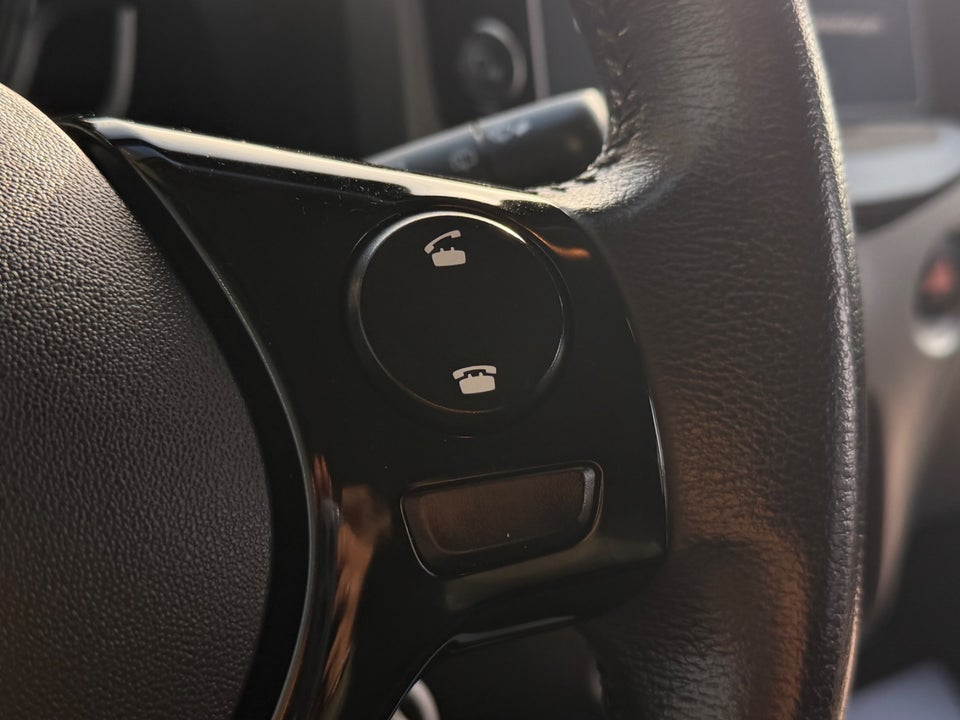 Toyota Aygo 1,0 VVT-i x-pression 5d