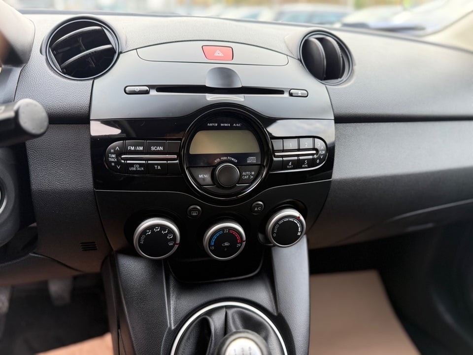 Mazda 2 1,3 Takara Edition 5d