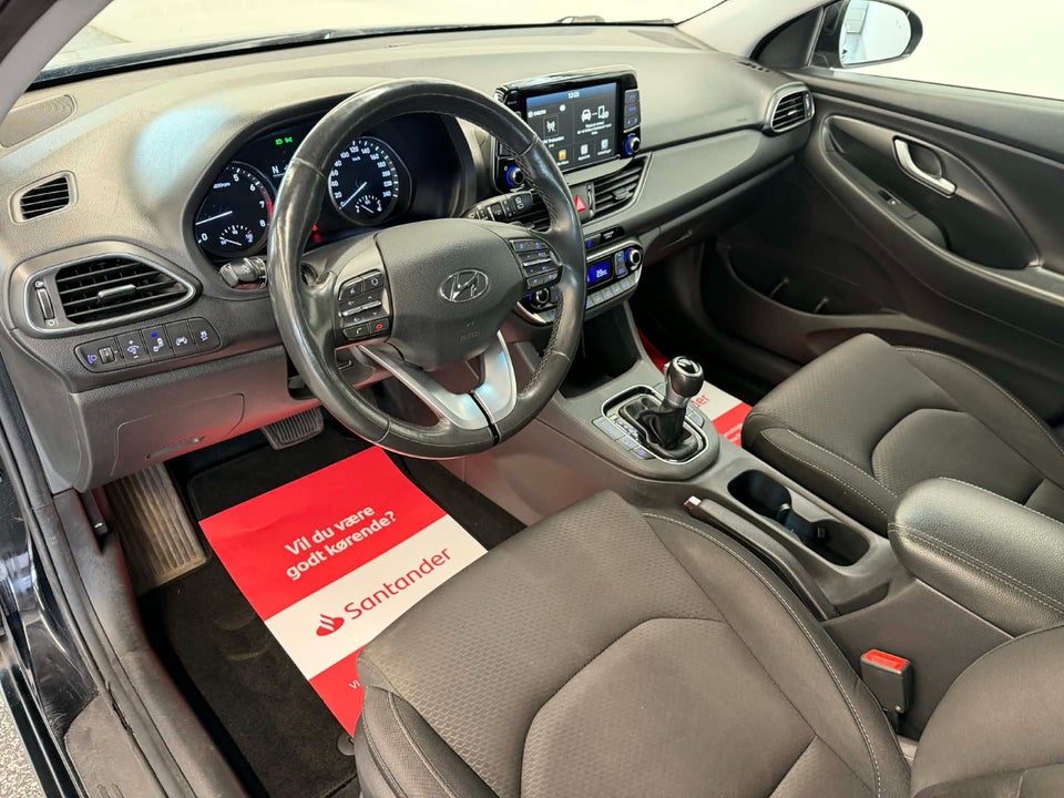 Hyundai i30 1,4 T-GDi Trend stc. DCT 5d