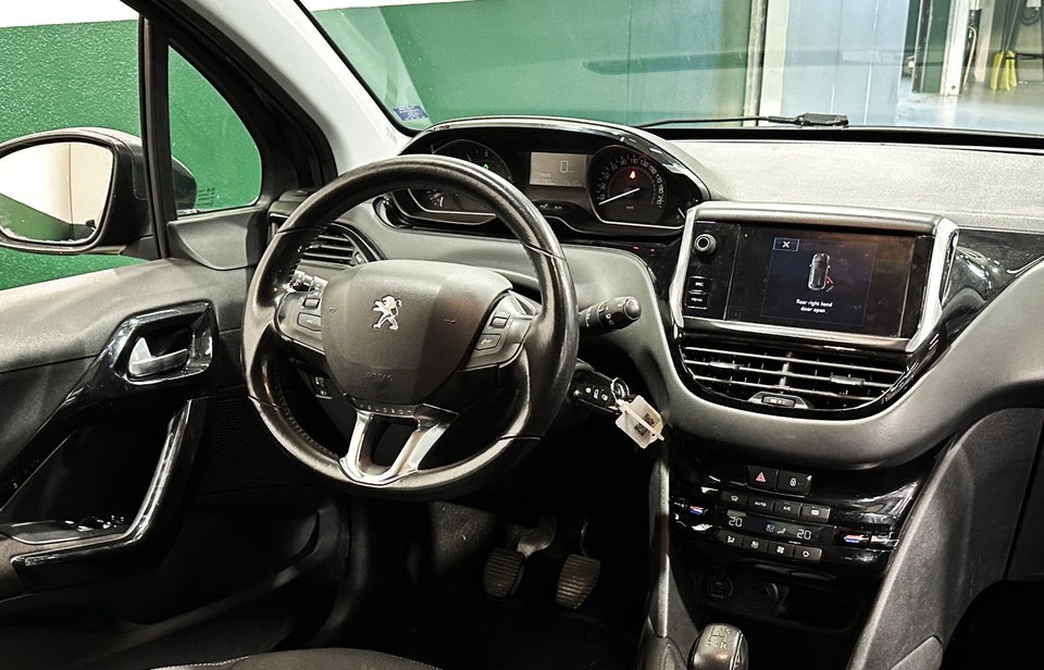 Peugeot 208 1,6 BlueHDi 100 Active 5d