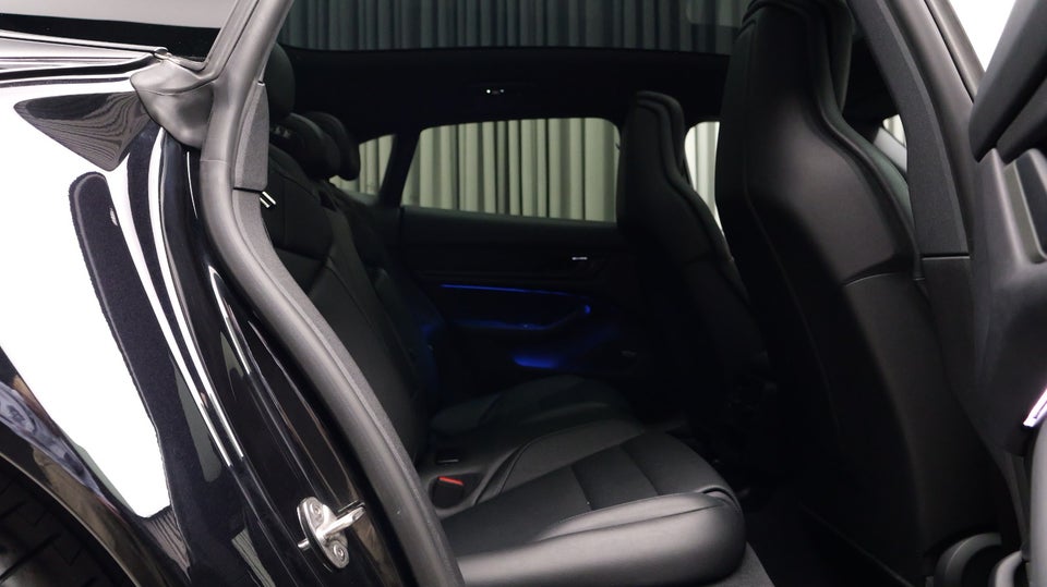 Porsche Taycan Sport Turismo 5d