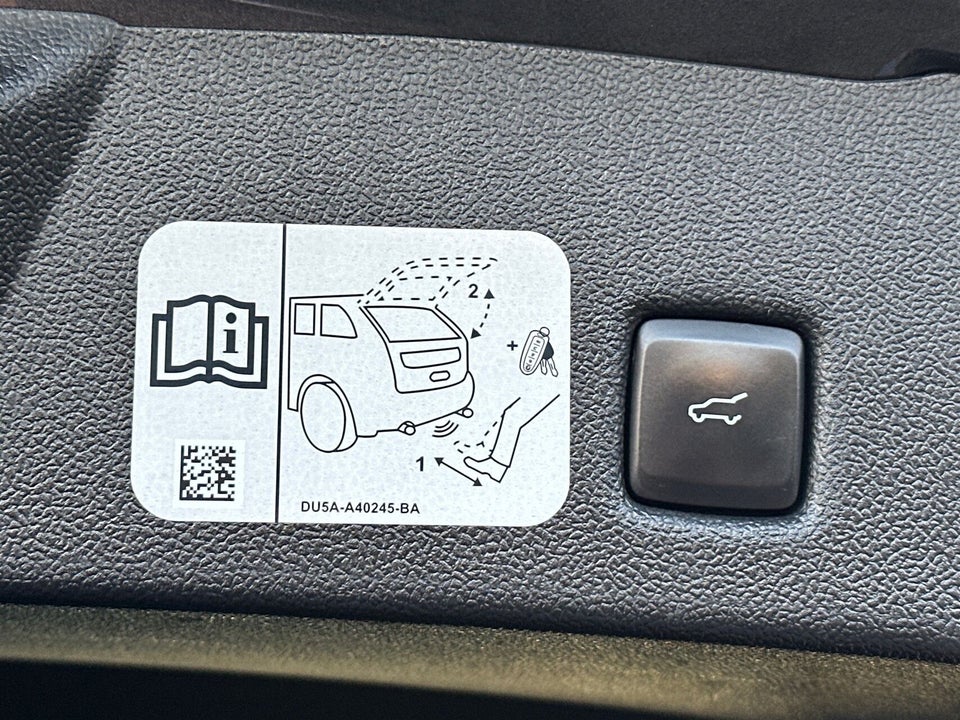 Ford Kuga 2,5 PHEV ST-Line X CVT 5d