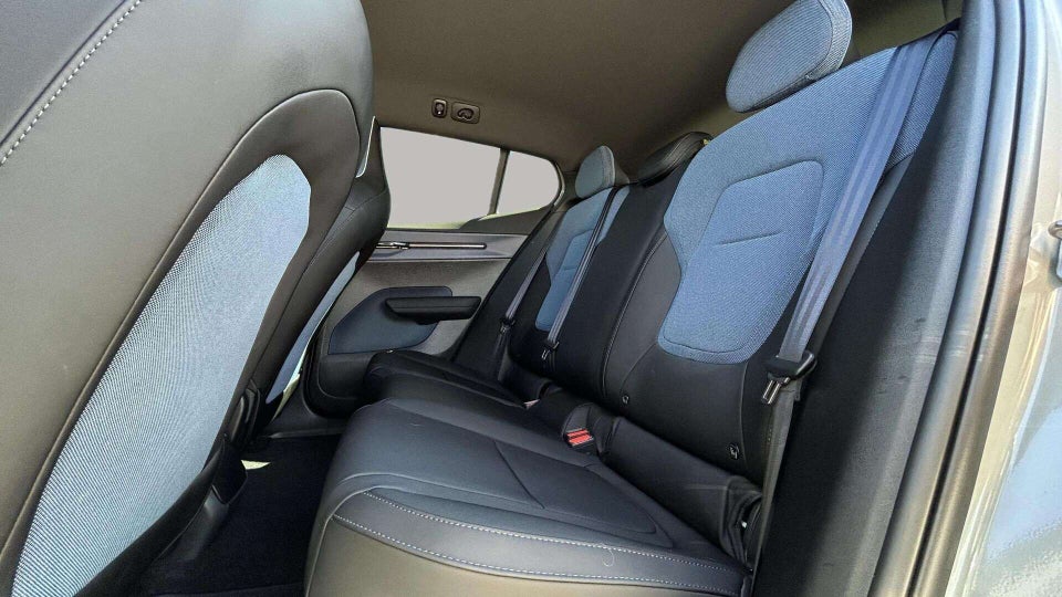 Volvo EX30 Extended Range Plus 5d
