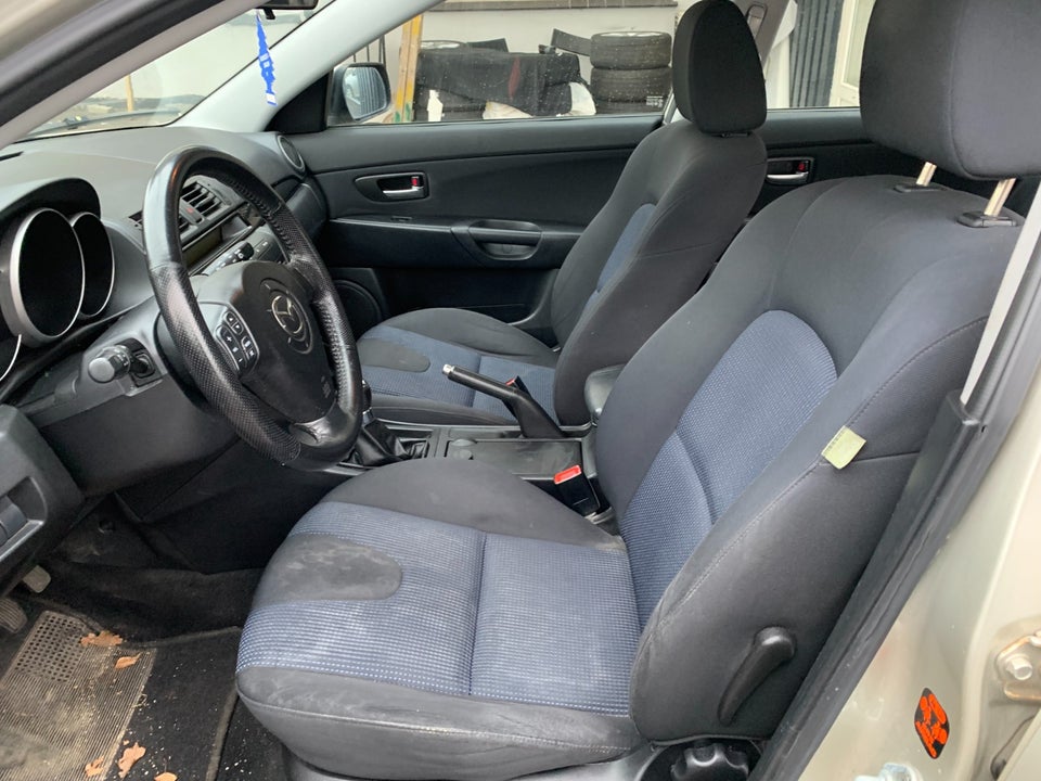 Mazda 3 1,6 Touring+ 5d