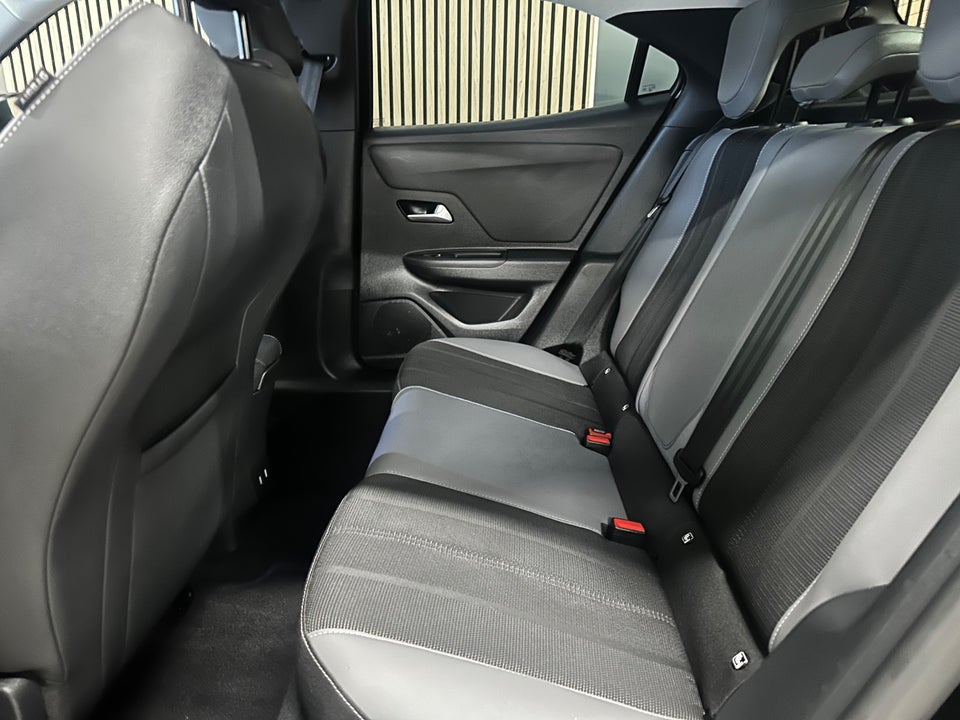 Opel Mokka-e 50 Elegance 5d