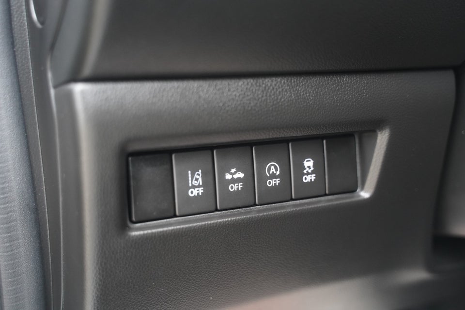 Suzuki Swift 1,0 Boosterjet mHybrid Exclusive Hit 5d