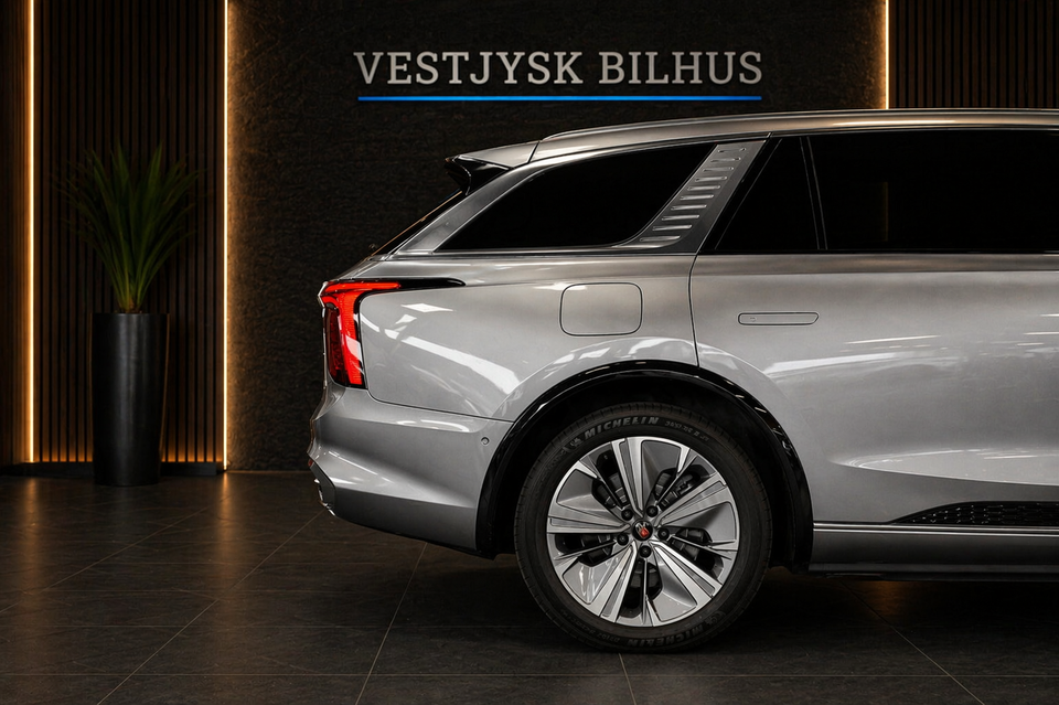 Hongqi E-HS9 99 Exclusive 5d