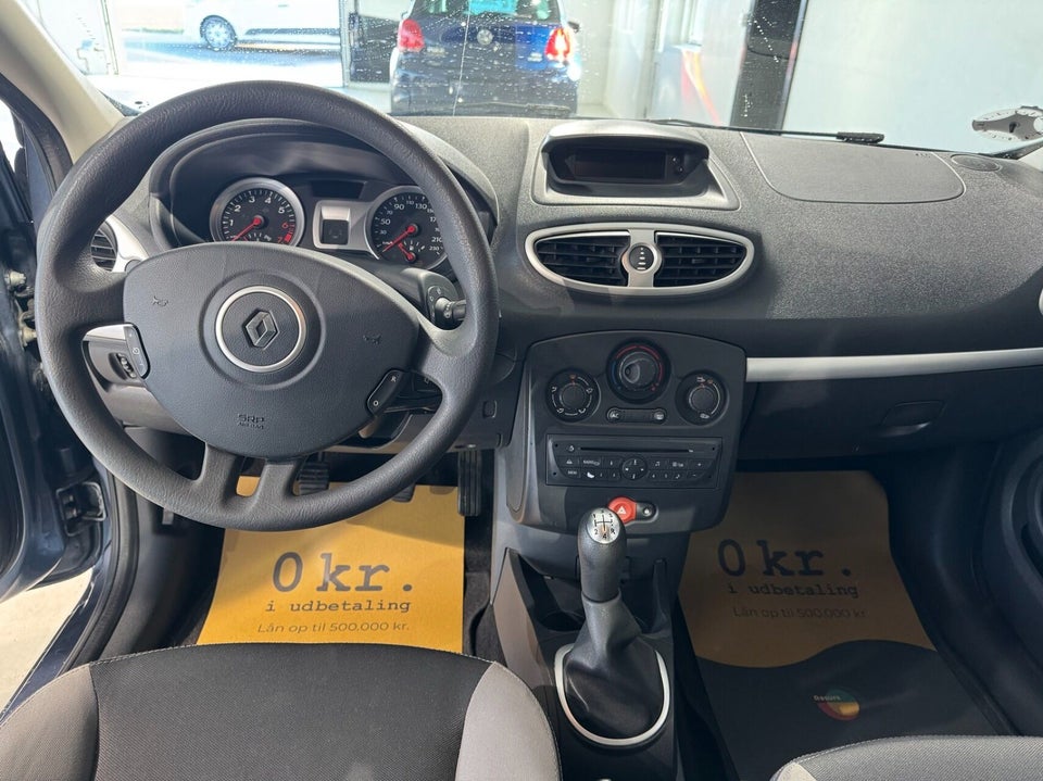 Renault Clio III 1,2 16V Authentique Sport Tourer 5d