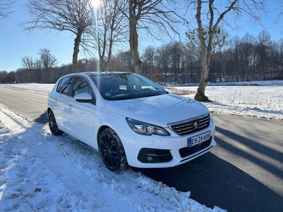 Peugeot 308 1,2 PureTech 130 Prestige EAT8 5d