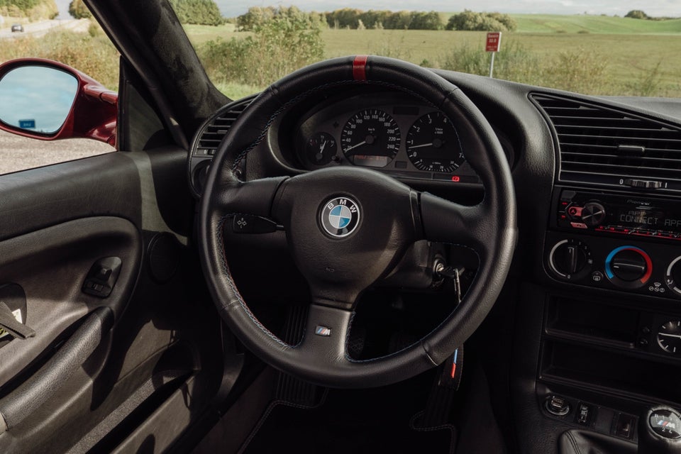 BMW 320i 2,0 Coupé 2d