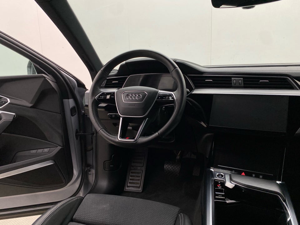 Audi e-tron 50 quattro 5d