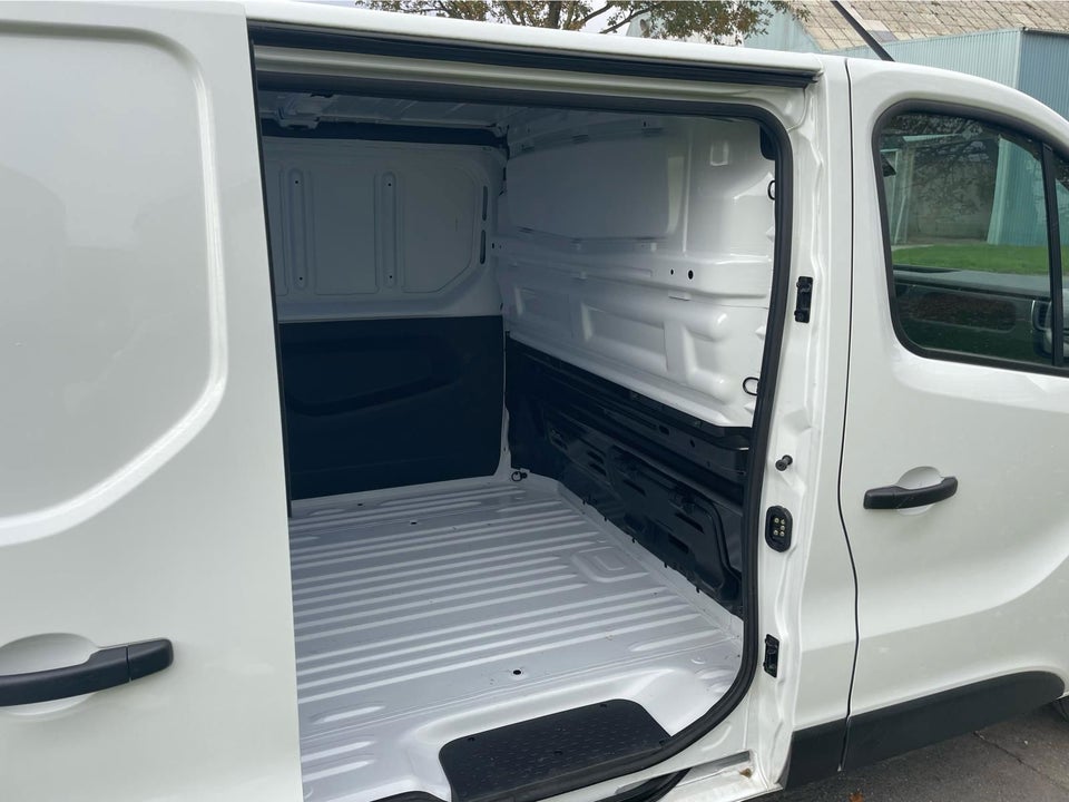 Nissan Primastar 2,0 dCi 170 L2H1 N-Connecta Van