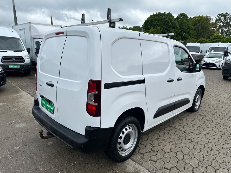 Peugeot Partner 1,5 BlueHDi 100 L1V1 Plus Van