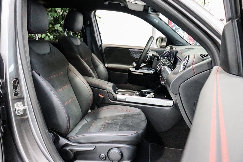 Mercedes EQB250+ AMG Line 7prs 5d