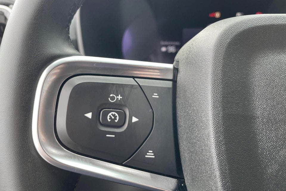 Volvo XC40 ReCharge Twin Plus 5d