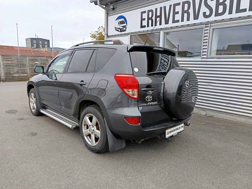 Toyota RAV4 2,0 VVT-i 4x4 Van 5d