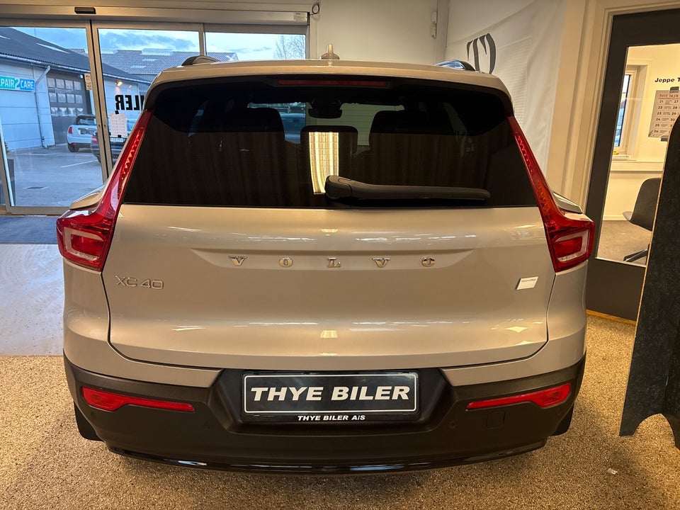 Volvo XC40 ReCharge Extended Range Plus 5d