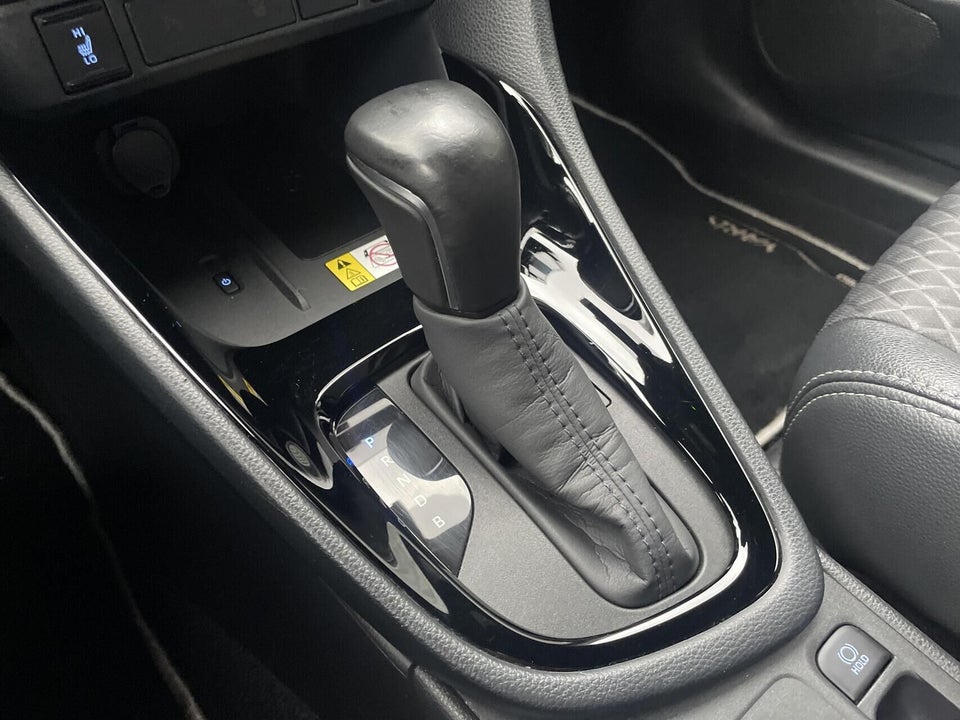 Toyota Yaris 1,5 Hybrid H3 Style e-CVT 5d