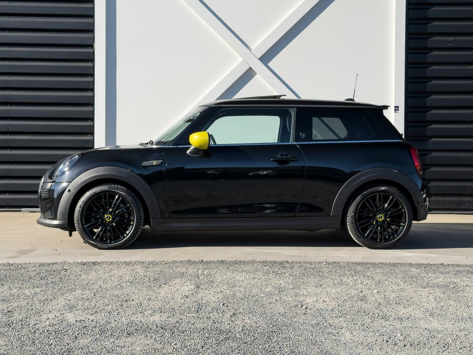 MINI Cooper SE Maximise 3d
