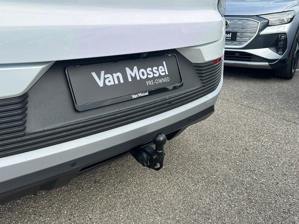 Ford Explorer 82 Select Extended Range 5d