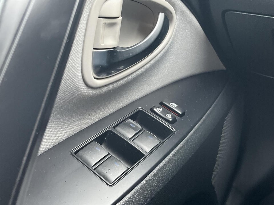 Toyota Avensis 1,8 VVT-i T2+ 4d