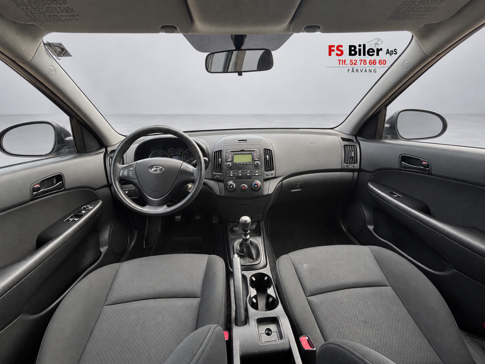 Hyundai i30 1,6 CRDi 90 Classic 5d