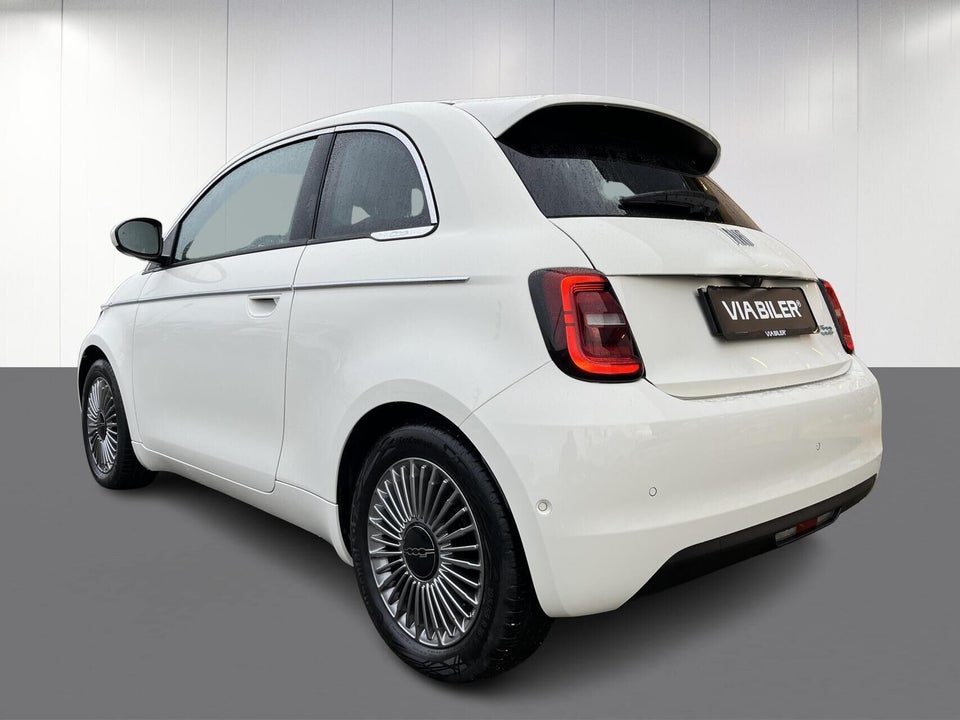 Fiat 500e 42 Icon 3+1 4d